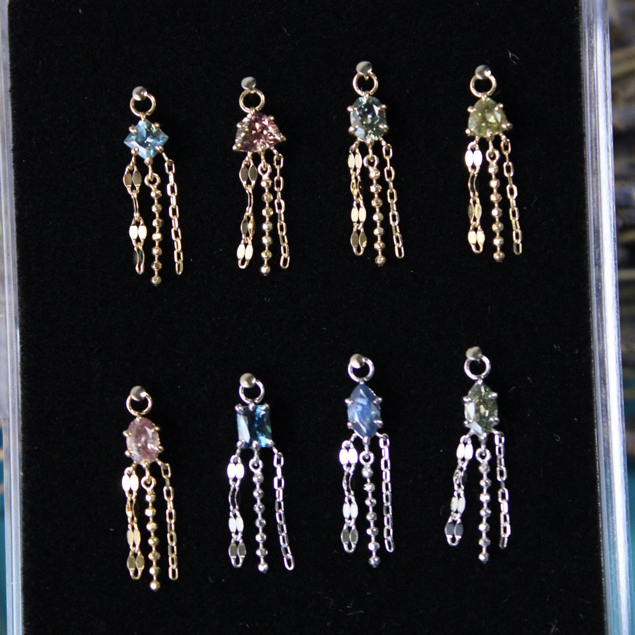 Freeform Faceted Sapphire with 3 Mixed Chain Charm One-Of-A-Kind