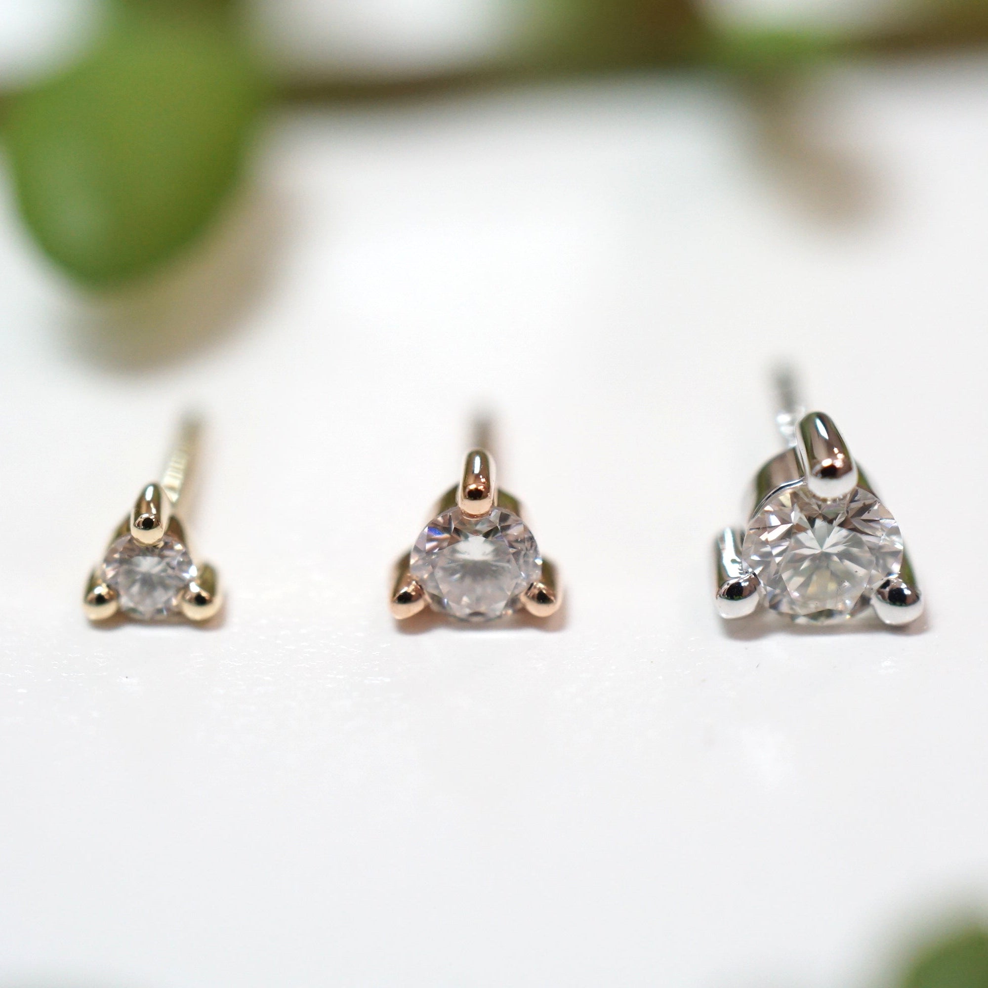 Diamond Round Solitaire - Prong