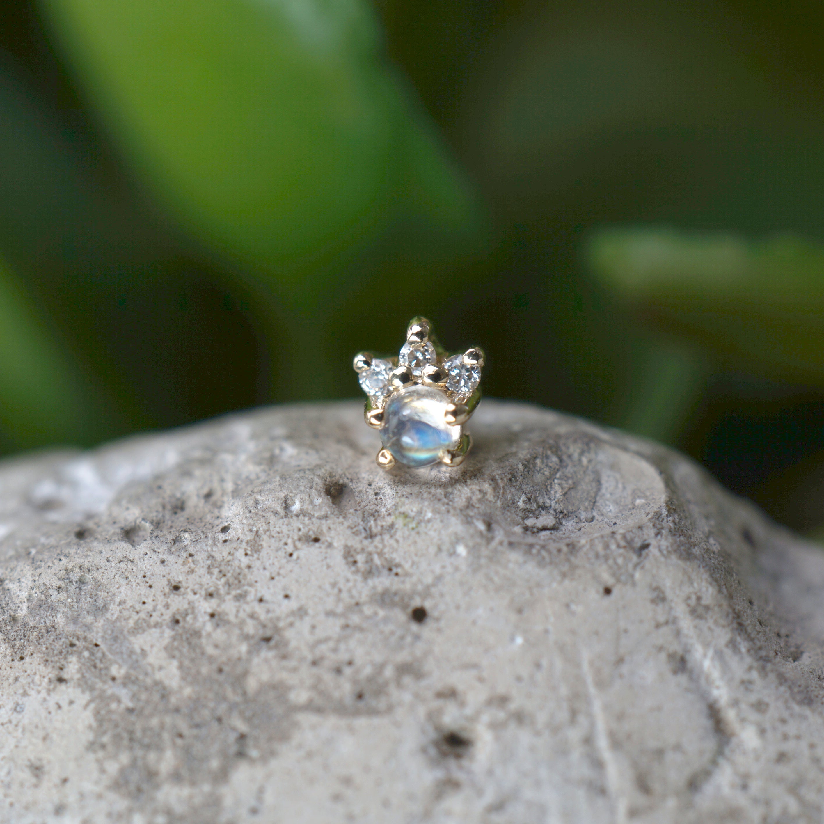 Leia Mini - Round Cabochon Gemstone