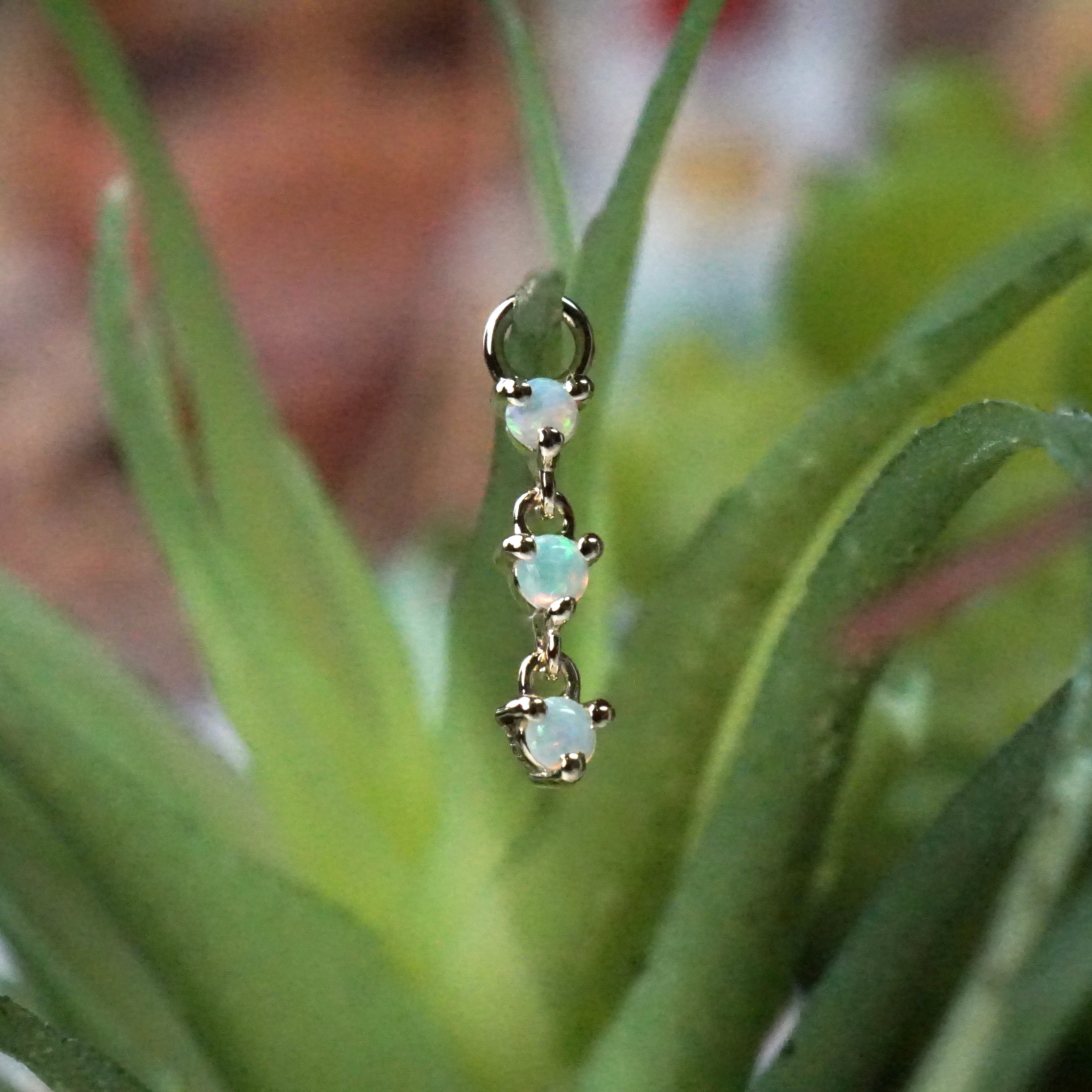 Penelope Prong Charm - Cabochon Gemstone