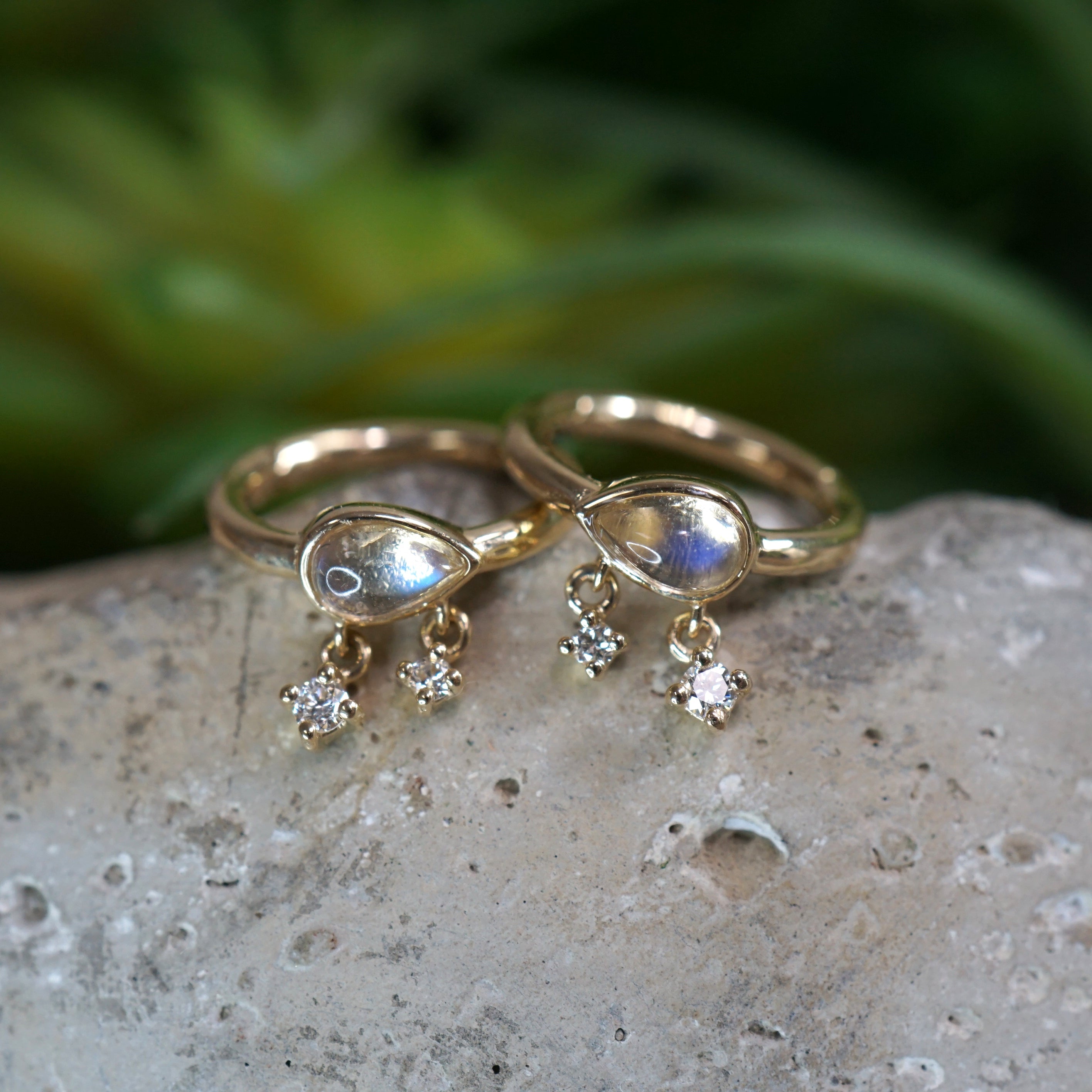 Amara Clicker - Pointed Right