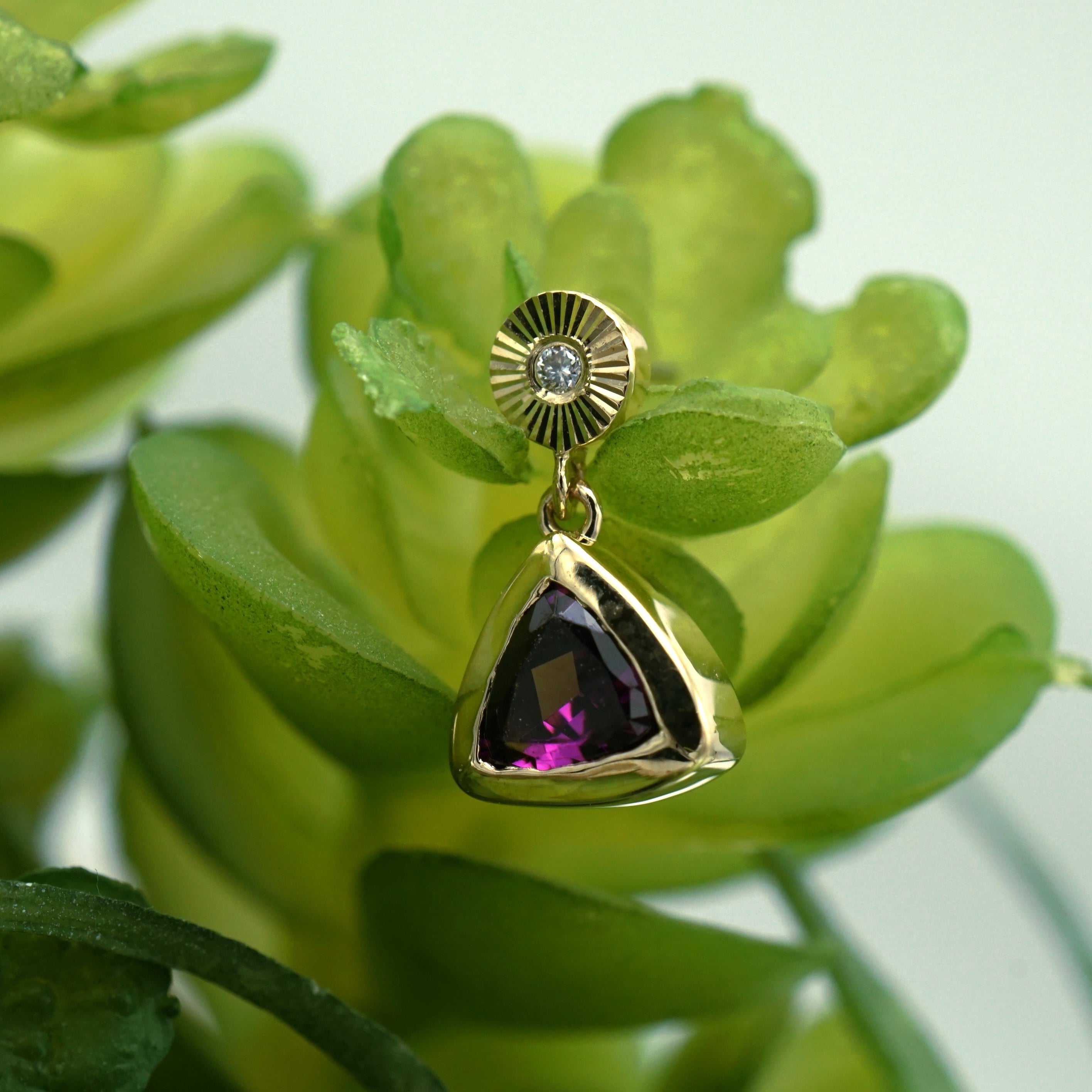 Sloan Ray Round with Bezel Trillion Rhodolite Garnet Dangle