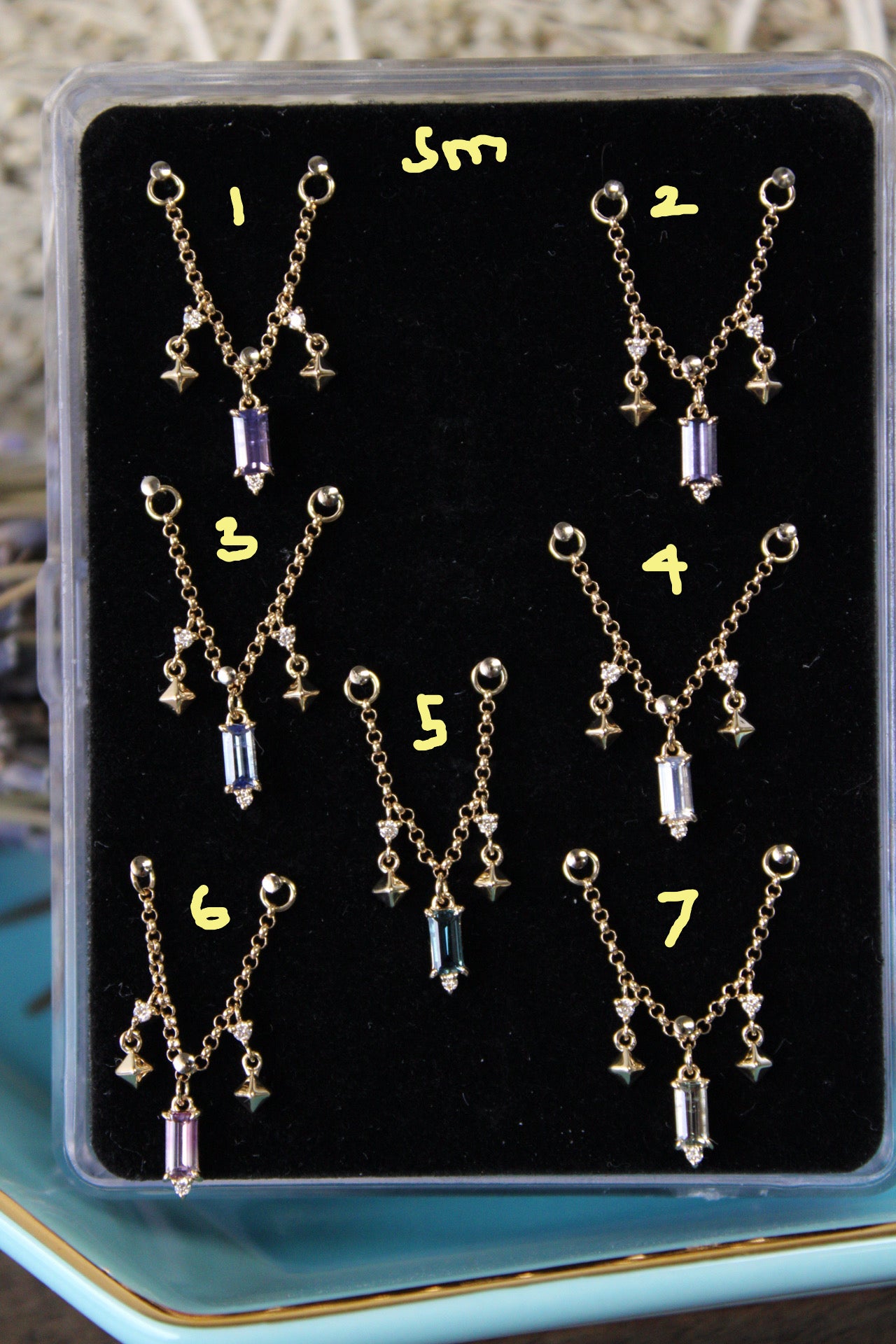 Sapphire, Diamond and Pyramid Chain