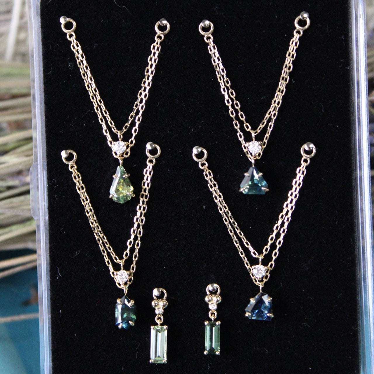 Faceted Freeform Bi-Color Sapphire and Diamond Chain One-Of-A-Kind