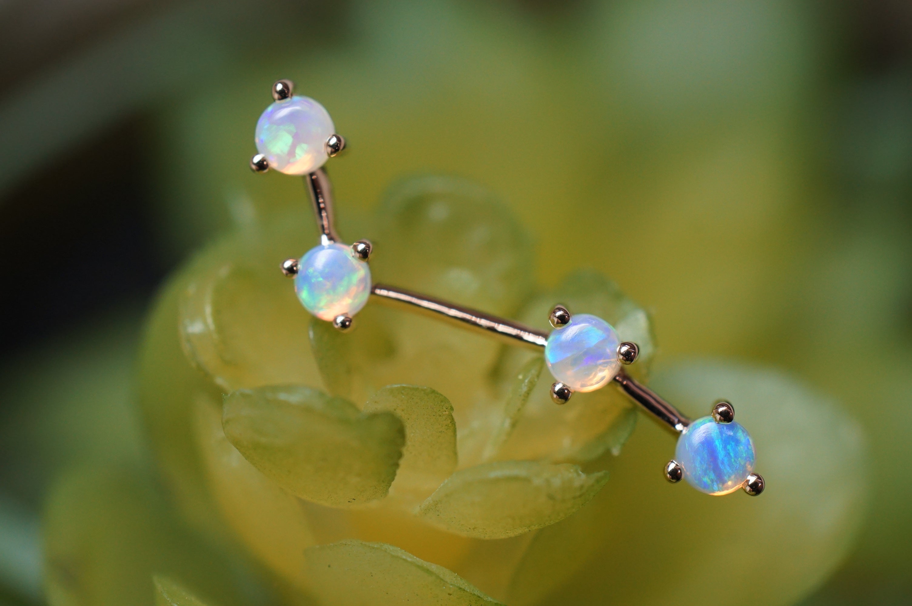 Astera 4 - Cabochon Gemstone