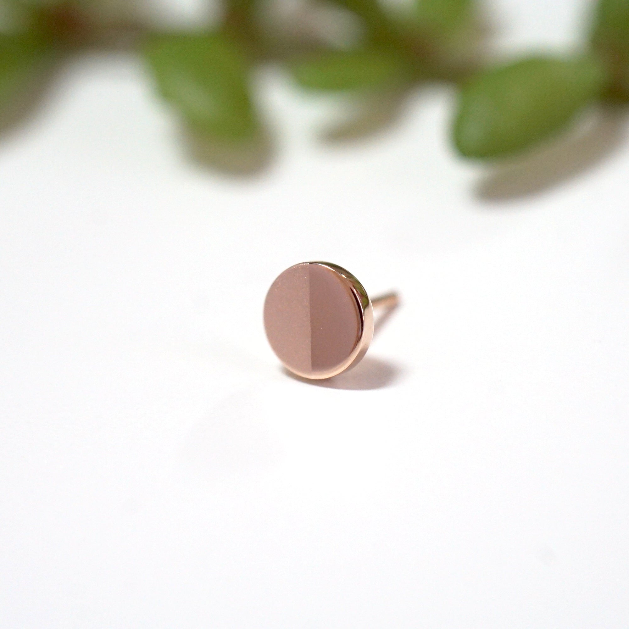 Solid Gold Disc Half Matte + Half Polish