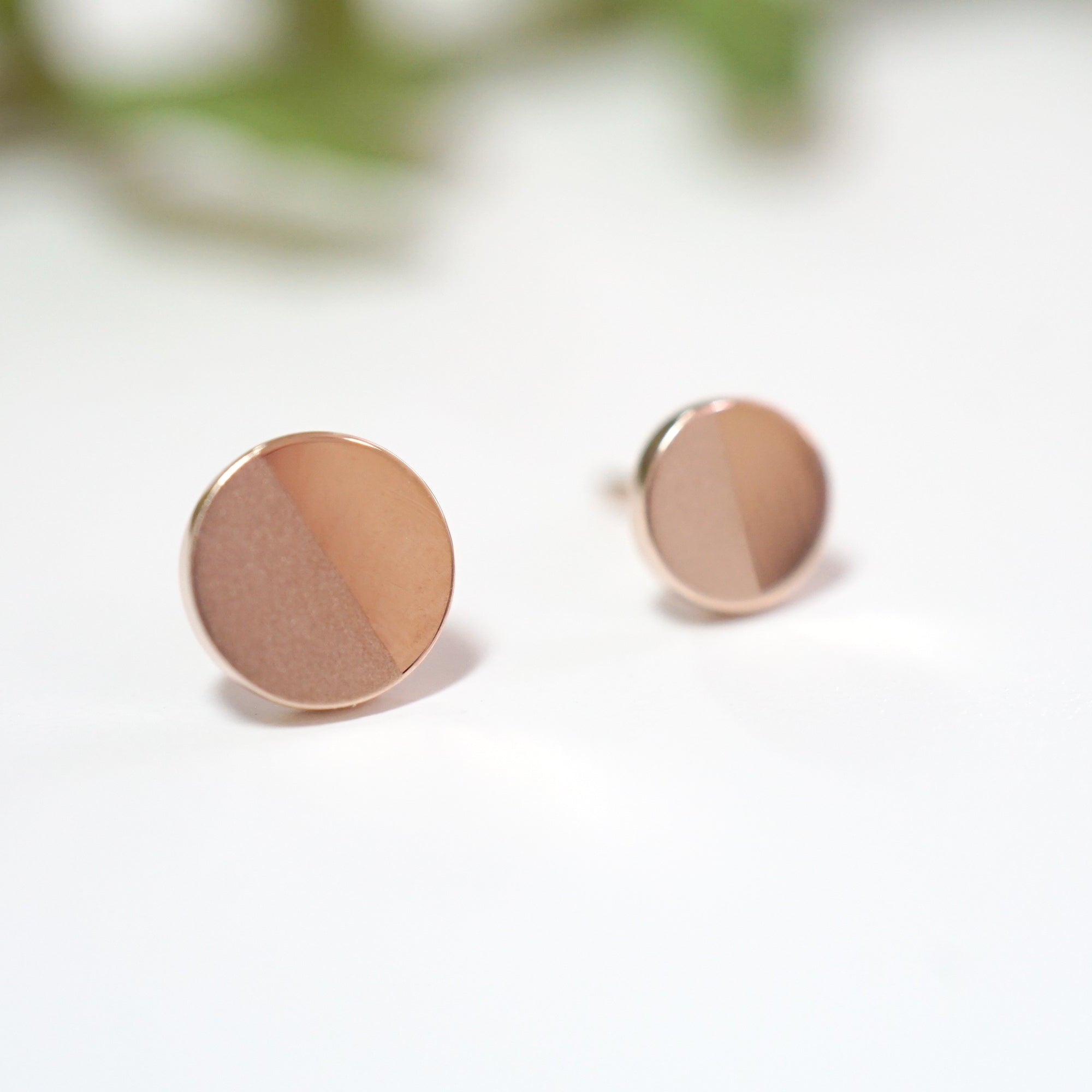 Solid Gold Disc Half Matte + Half Polish