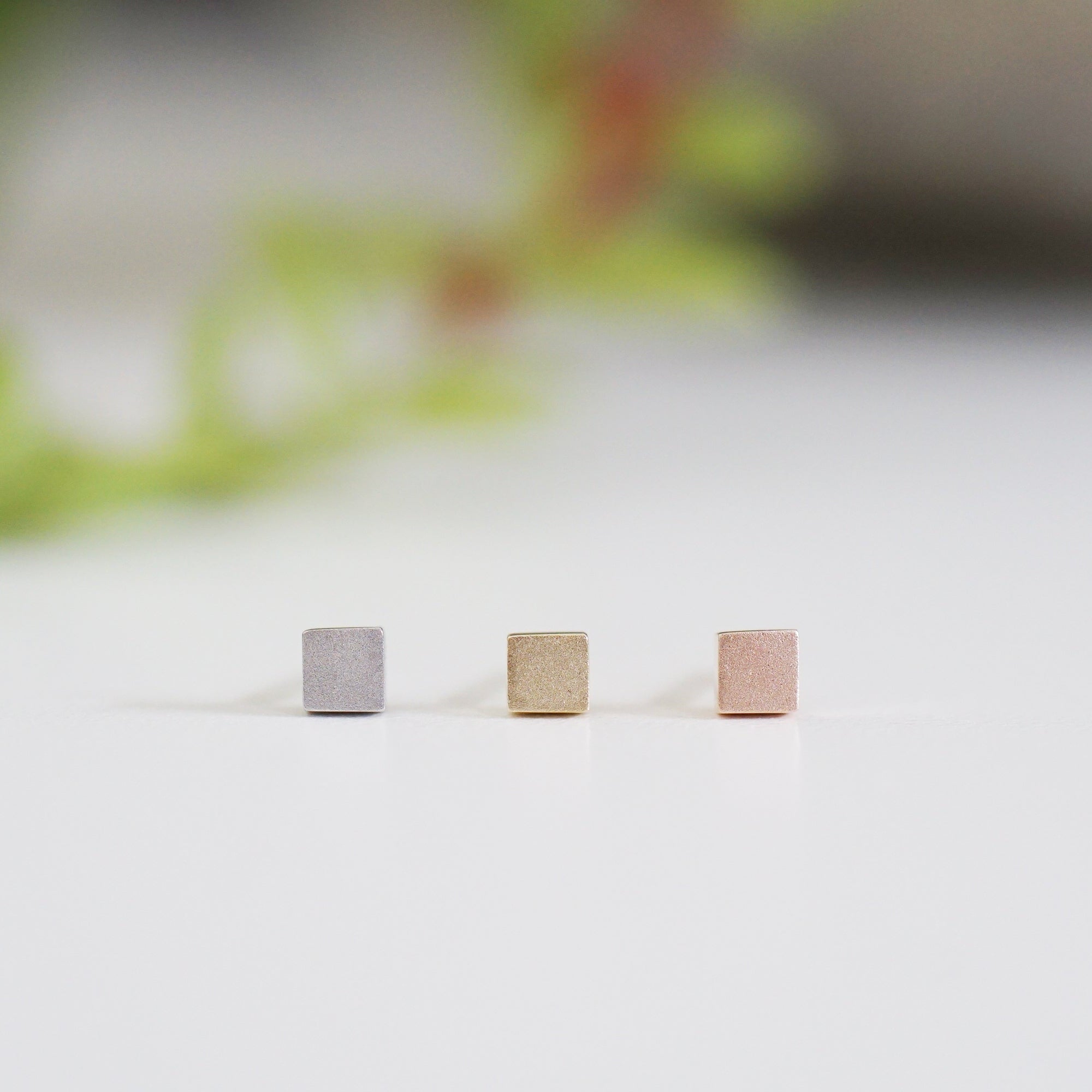 Solid Gold Square - Flat